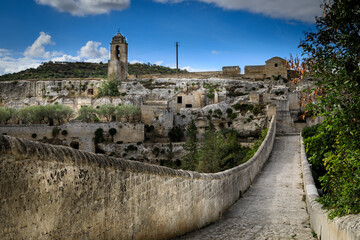 Alte Brücke in Gravina Italien, Drehort für James Bond Film, No Time To Die