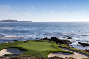 Fototapeta na wymiar golf course with ocean