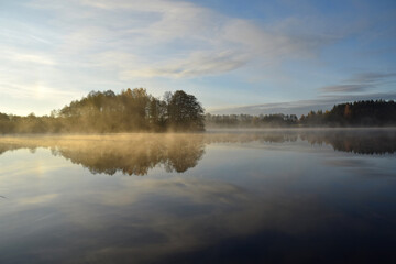 Fototapeta premium lake and morning autumn fog