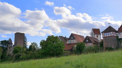 Fototapeta na wymiar Blick auf die Burgruine und Bad Teinach-Zavelstein, der kleinsten Stadt Württembergs im Kreis Calw 