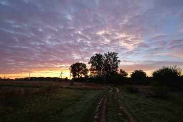 Fototapeta na wymiar sunset in the countryside