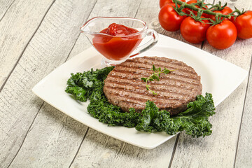 Grilled beef cutlet for burger