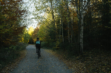 Obraz premium Exploring roads less ridden, little adventures around hometown