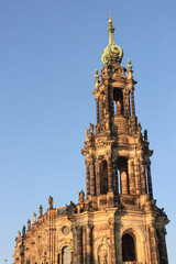 Fototapeta na wymiar Filigranes Barockschmuckstück; Dresdner Hofkirche, Mittelschiff und Turm