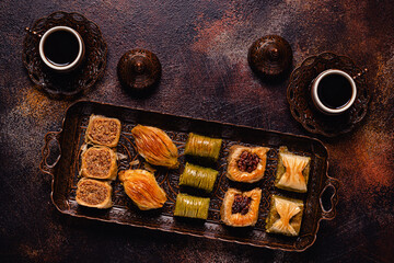 Obraz na płótnie Canvas Traditional turkish, arabic sweets baklava assortment.