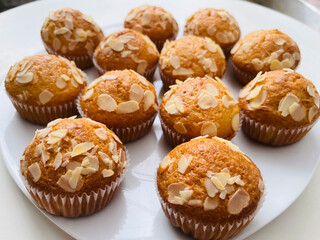 Almond muffin