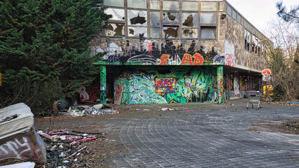 lostplace in berlin's blubb. back then a swimming pool experience