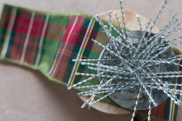 tinplated iron christmas tinsel with cloth ribbon