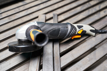 angle grinder for grinding metal, stones and ceramics