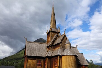 Fototapeta na wymiar Lom stavkirke in Norway