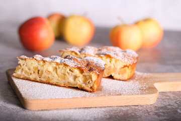 apple pie charlotte is on the table