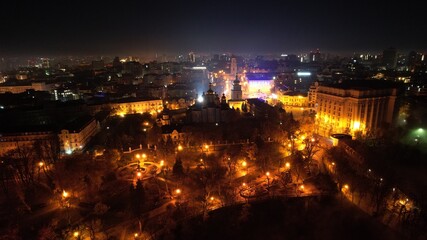 night view of the foggy city center © Viacheslav