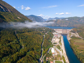 Fototapeta na wymiar Dam on Drina in Peruchac