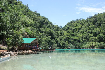 Fototapeta na wymiar tropical resort on the lake