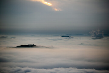 Obraz premium sunrise in the mountains