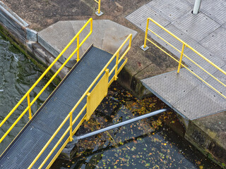 Detail Wasser und Schiffahrtsamt Schleuse Gro&szlig;wallstadt