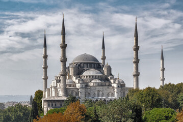 Fototapeta na wymiar Blue Mosque or Sultanahmet Mosque in Istanbul, Turkey.