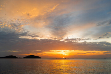 Fototapeta na wymiar Landscape empty beach island during Sunset.