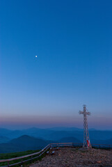 Obraz premium Cross on top of the mountain, Bieszczady Mountains, Poland