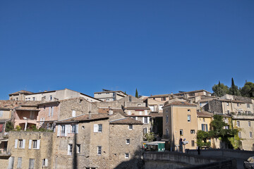 Fototapeta na wymiar vue du village médiéval de la ville de Vaison-la-Romaine 