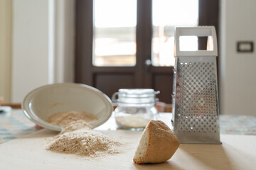 Pane grattuggiato