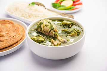 Green Palak chicken Curry