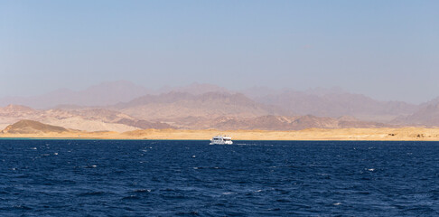 Fototapeta premium The Red Sea coast. Ras Mohammed National Park. Rocks and mountains of the Sinai Peninsula-Seascape.