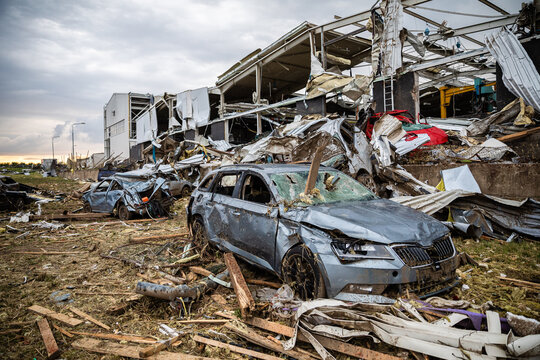 Sch&auml;den durch Tornado Katastrophe 
