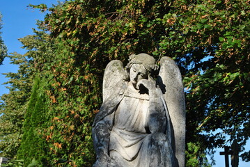 Posąg w kształcie anioła