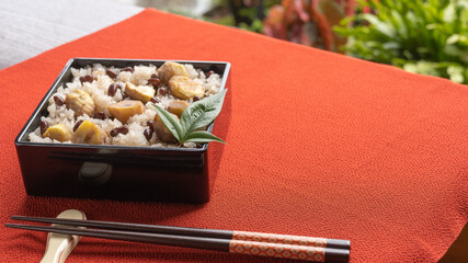 日本のお祝い。栗おこわ・栗入り赤飯。”Festive red rice”