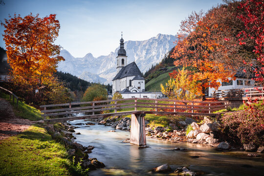 Pfarrkirche St. Sebastian im Bergsteigerdorf Ramsau