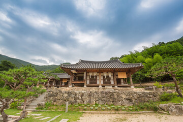 Fototapeta na wymiar korea traditional house