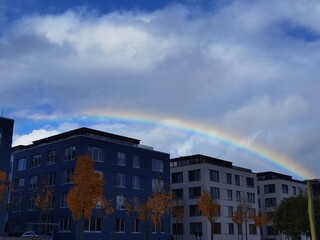 Fototapeta na wymiar rainbow in the city