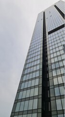 Obraz na płótnie Canvas High-rise building