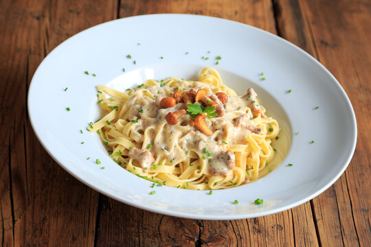 Pasta mit frischen Pfifferlingen