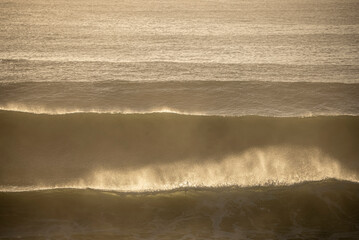 仙台新港の朝日