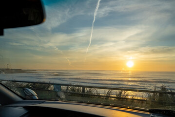 仙台新港の朝日