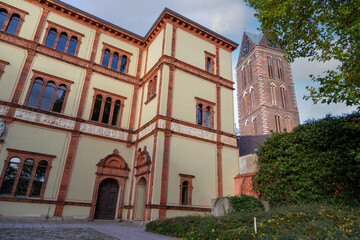 Großes historisches Gebäude Wismar 