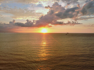 Fototapeta premium Atardecer mar