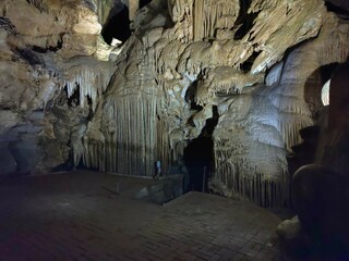 Caves,VA