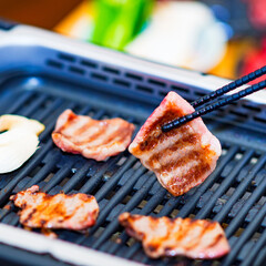 焼肉　グリル　ノースモーク　煙が少ない　【 1人 で 焼肉 の イメージ 】