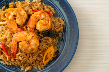 shrimps fried rice with herbs and spices