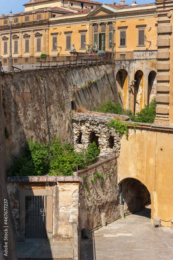 Wall mural palazzo pitti one of the most famous palaces in florence