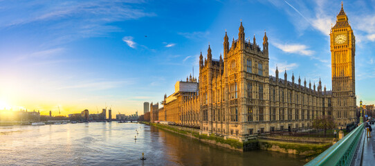Fototapeta na wymiar Big Ben sunrise panorama. London. England