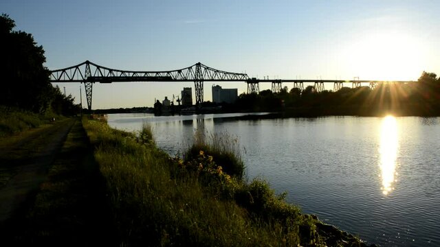 Rendsburger eisenbahnhochbr&uuml;cke &uuml;ber dem Nord-Ostsee-Kanal 