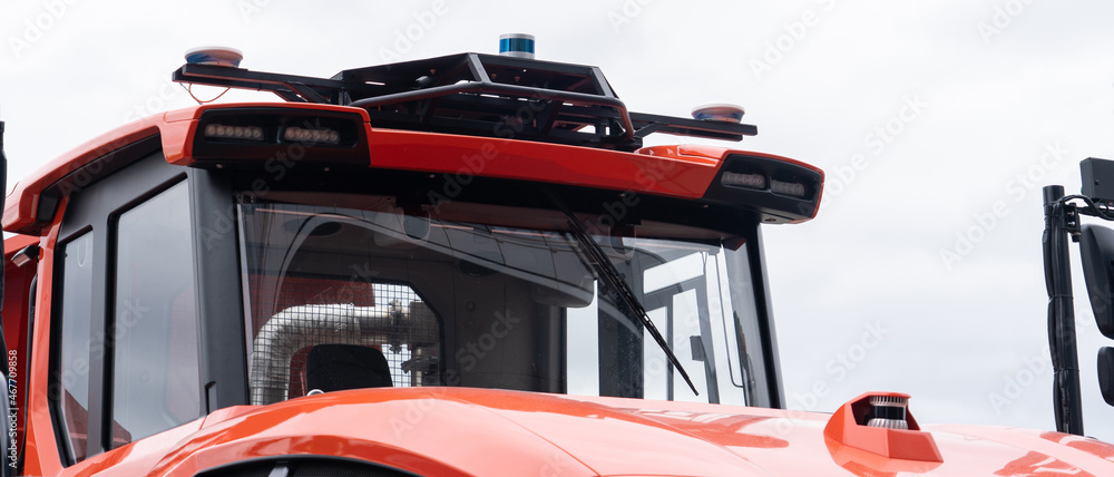 Poster machine vision system of an autonomous self driving truck.