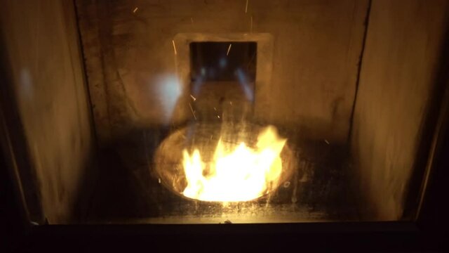 pelets oven fire