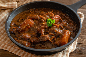 キャンプで作る煮込み料理