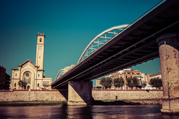 Fototapeta premium Landscape view of the church and bridge of Tarragona, Catalonia,Spain