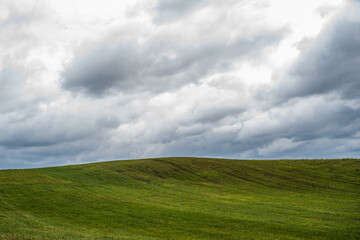 Windows 95 theme hill with clouds :)
